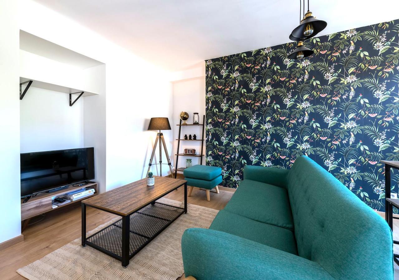 L'Azur 15'Plage 10'Port 5'Train Clim Wifi Pkg Apartment Тулон Екстериор снимка